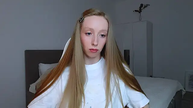 Snapshot of Luna_insniity chatting on September 14, 2025, 7:58 pm Luna insniity online show from September 14, 2025, 7:58 pm