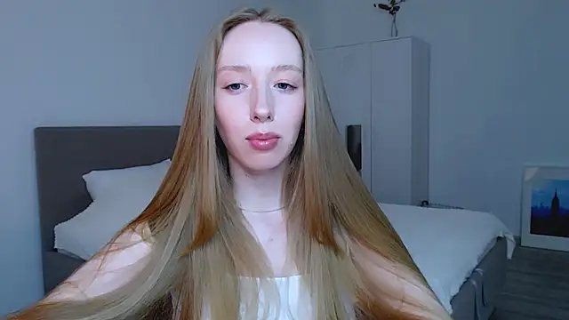 Snapshot of Luna_insniity chatting on March 2, 2025, 1:04 am Luna insniity online show from March 2, 2025, 1:04 am