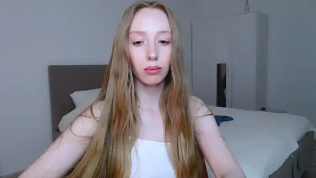 Snapshot of Luna_insniity chatting on March 21, 2025, 1:02 am Luna insniity online show from March 21, 2025, 1:02 am