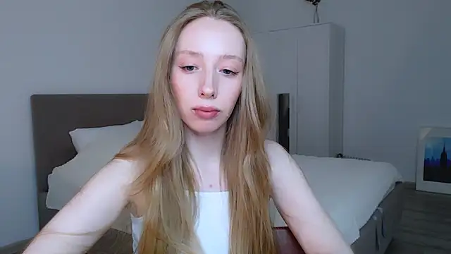 Snapshot of Luna_insniity chatting on March 2, 2025, 7:41 pm Luna insniity online show from March 2, 2025, 7:41 pm