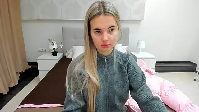 Donna Evans online show from November 20, 2025, 11:58 pm