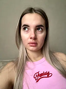 Donna Evans online show from November 8, 2025, 3:21 am