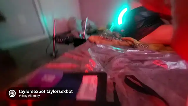 Taylorsexbot online show from May 21, 2026, 1:30 pm