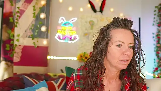 AmicaBentley online show from March 28, 2026, 8:59 am