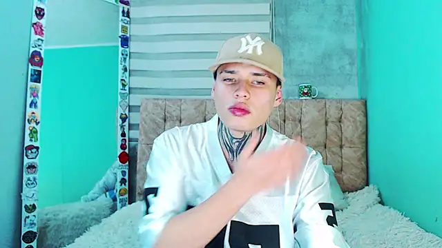  justinmoon2 online show from November 25, 2025, 4:24 am