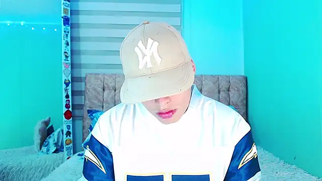  justinmoon2 online show from December 21, 2025, 1:41 am