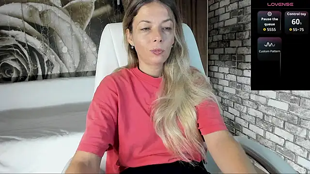 Eva Melow online show from October 1, 2025, 4:11 pm