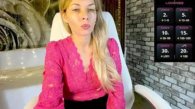 Eva Melow online show from March 5, 2025, 9:37 pm