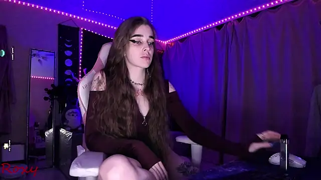 wet dream  online show from December 16, 2025, 8:35 pm