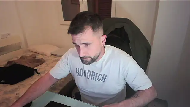 alex877x online show from April 17, 2026, 10:56 pm