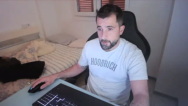 alex877x online show from April 27, 2026, 11:41 am