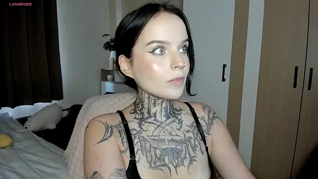 Snapshot of ATOMIC-KETCHUP chatting on February 28, 2025, 6:43 am ATOMIC-KETCHUP online show from February 28, 2025, 6:43 am