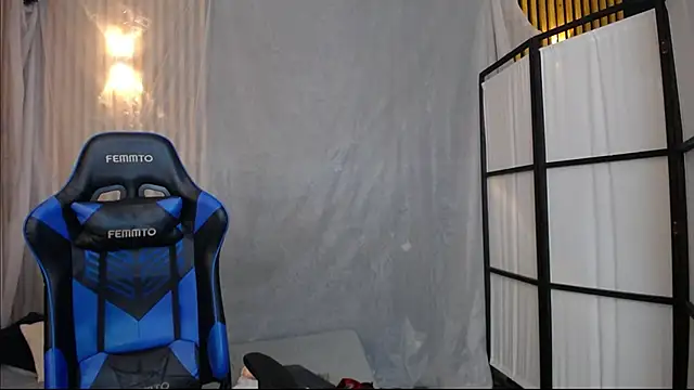 julia sweet 1 online show from March 3, 2025, 6:52 am