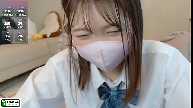 SUZU  online show from November 12, 2025, 12:15 am