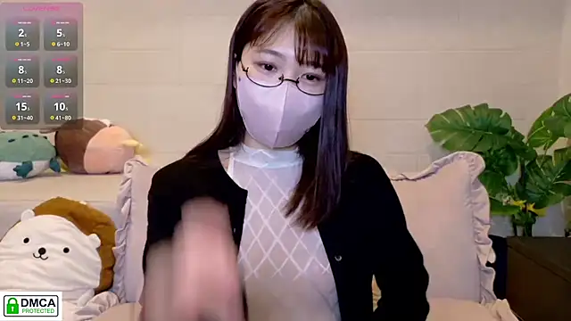 SUZU  online show from March 16, 2026, 1:04 pm