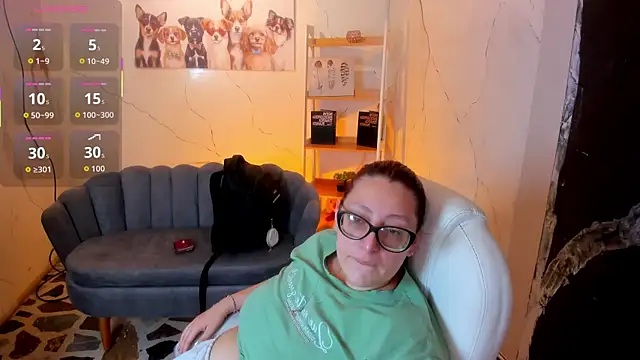 NiickyJones online show from September 23, 2025, 8:27 pm