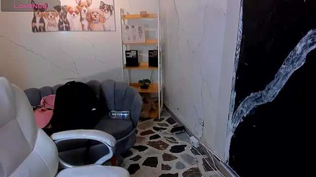 NiickyJones online show from September 17, 2025, 8:33 pm