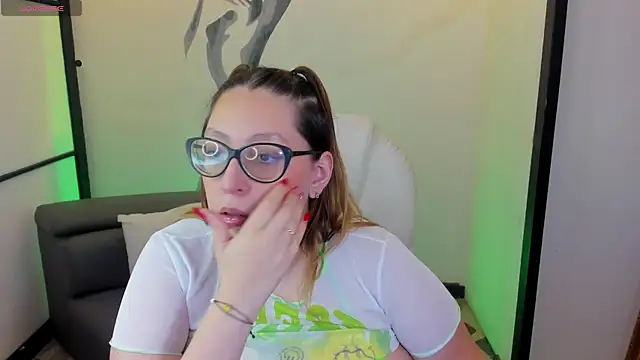 NiickyJones online show from March 18, 2025, 1:35 am