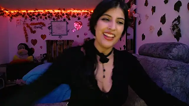 azahar  ziiz online show from March 14, 2025, 1:27 am