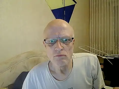 Snapshot of HornyRalfi55 chatting on January 19, 2025, 9:34 pm HornyRalfi55 online show from January 19, 2025, 9:34 pm