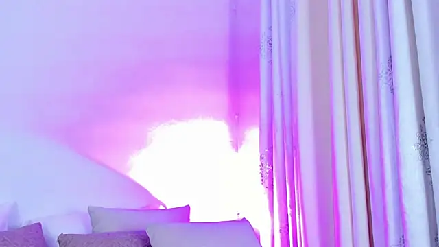 Abby  colins online show from December 5, 2024, 7:22 pm