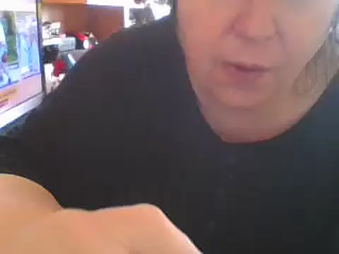 Snapshot of Nataliesbestjuggs chatting on February 12, 2025, 2:32 pm Nataliesbestjuggs online show from February 12, 2025, 2:32 pm