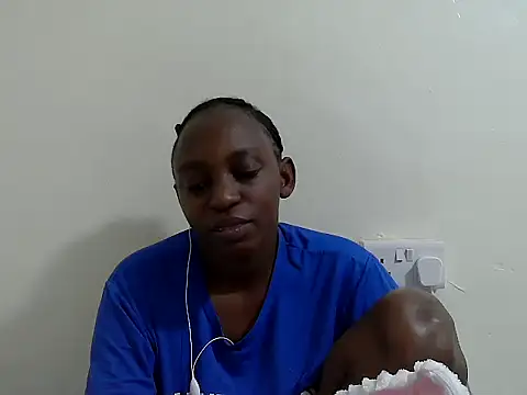 lizbela1 online show from October 8, 2025, 4:40 pm