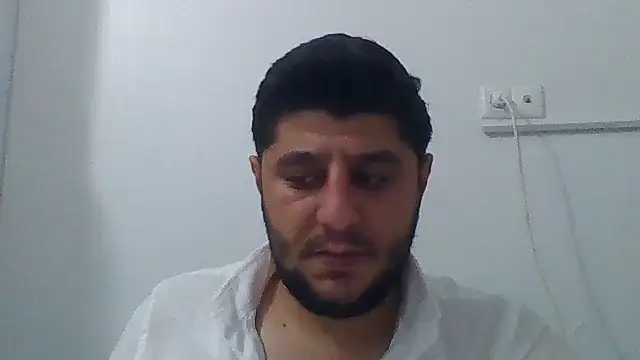 erkekkkadam online show from October 25, 2025, 4:07 pm