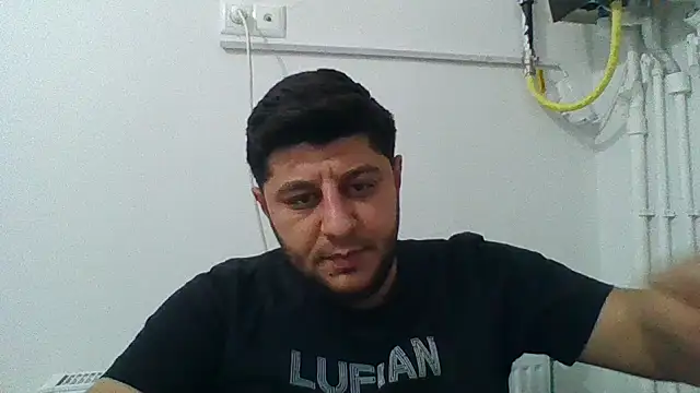 erkekkkadam online show from March 19, 2025, 10:09 pm