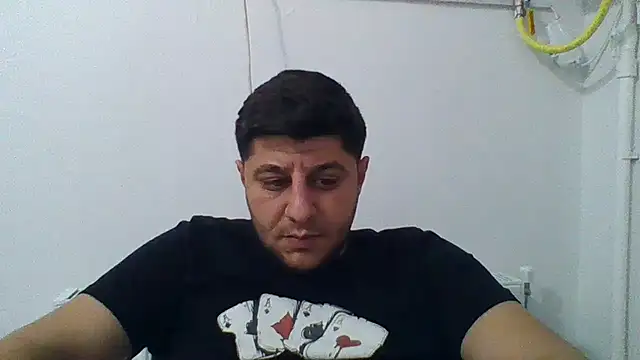 erkekkkadam online show from March 10, 2025, 7:29 pm