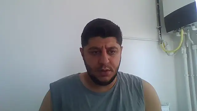 erkekkkadam online show from September 14, 2025, 7:09 am