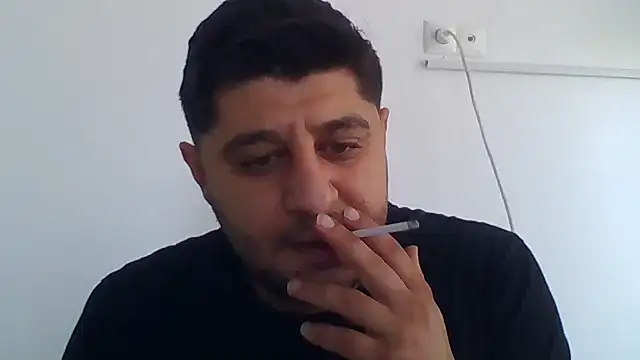 erkekkkadam online show from October 7, 2025, 6:03 am