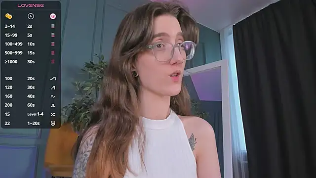 Snapshot of Lola_Missy chatting on February 28, 2025, 8:53 am Lola Missy online show from February 28, 2025, 8:53 am