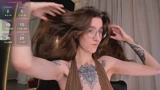 Snapshot of Lola_Missy chatting on November 28, 2025, 5:07 am Lola Missy online show from November 28, 2025, 5:07 am