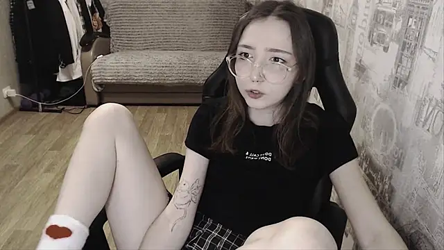 AmeliaKamishiro online show from January 16, 2025, 3:02 pm