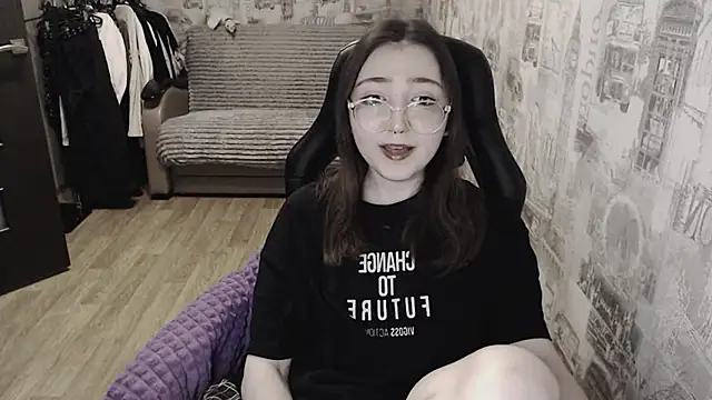 AmeliaKamishiro online show from February 14, 2025, 7:54 pm