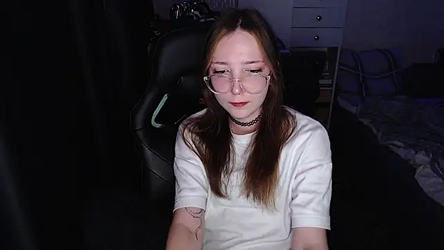 AmeliaKamishiro online show from November 27, 2025, 9:32 am