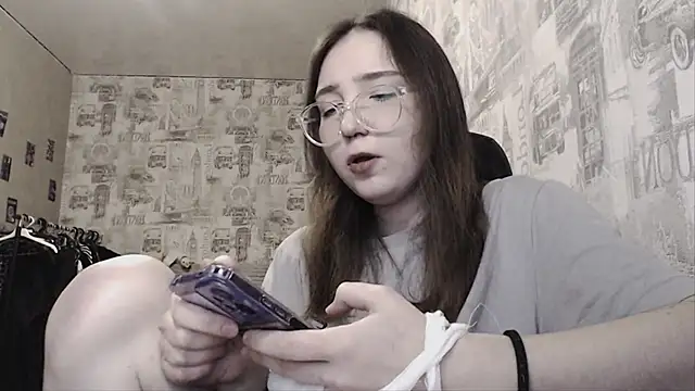 AmeliaKamishiro online show from February 3, 2025, 4:52 pm