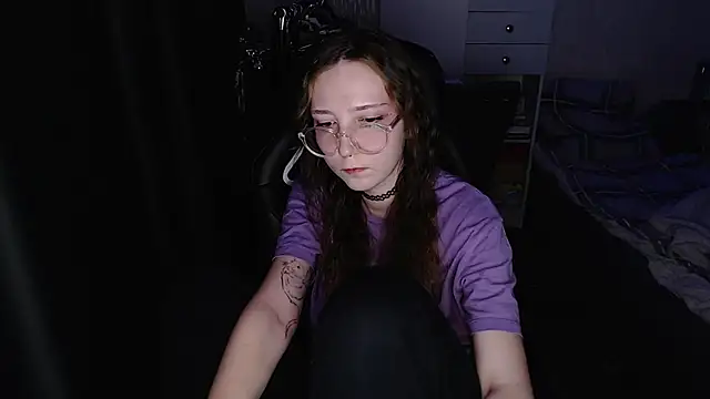 AmeliaKamishiro online show from November 26, 2025, 3:56 pm