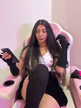 Felicia smok3 online show from April 10, 2026, 2:40 am