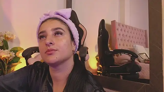  Linoshka 1 online show from March 18, 2026, 8:21 pm