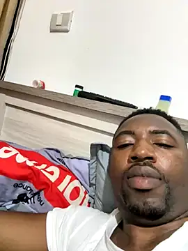 Snapshot of Tonton1988 chatting on December 3, 2025, 1:54 pm Tonton1988 online show from December 3, 2025, 1:54 pm