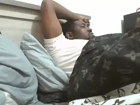 Snapshot of Tonton1988 chatting on February 25, 2025, 2:48 pm Tonton1988 online show from February 25, 2025, 2:48 pm