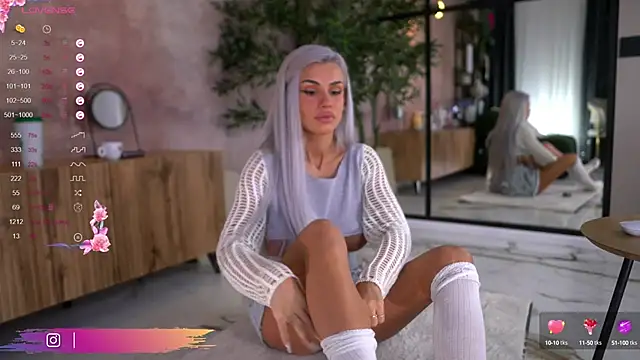 Serene Sophiex online show from September 15, 2025, 8:31 pm