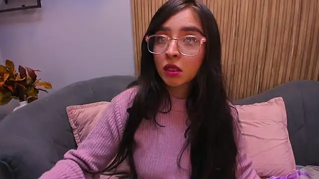 Eva Macalliter online show from February 27, 2025, 3:08 am