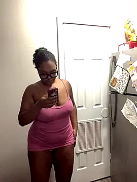 SweetHoneyBunz online show from September 22, 2025, 1:11 am