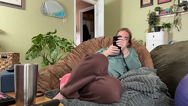 Linzy 19 online show from February 2, 2026, 8:30 pm