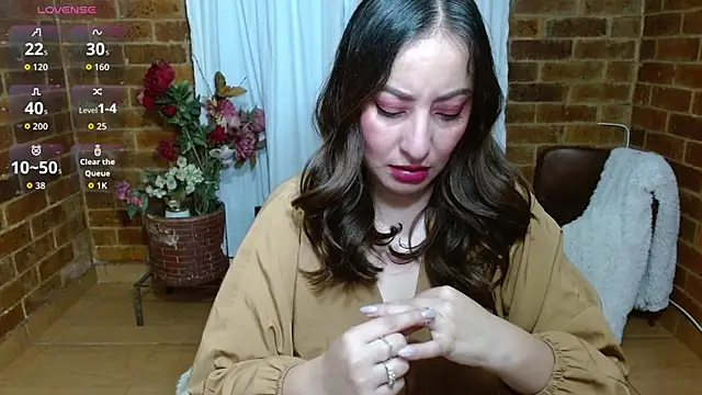 rashellroses22 online show from April 2, 2026, 10:44 am