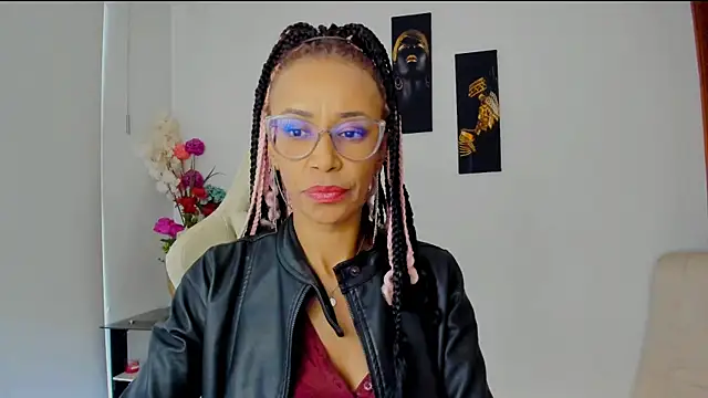 ScarlettMalbec online show from February 7, 2025, 8:53 pm