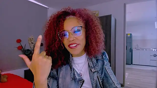 ScarlettMalbec online show from April 15, 2026, 9:04 pm